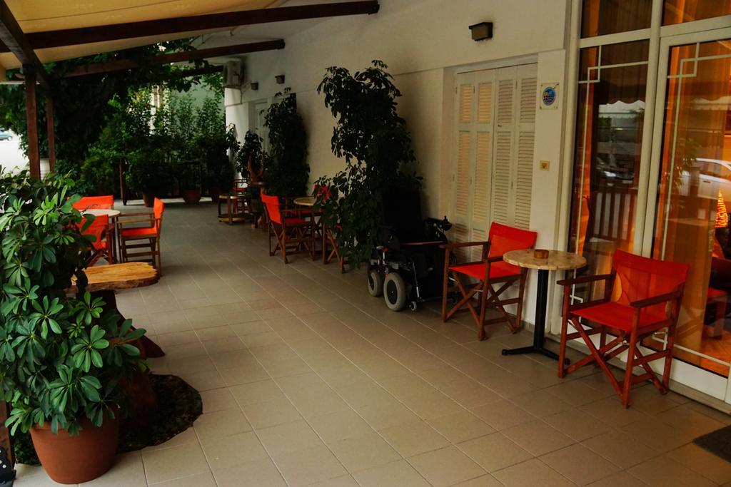 Elatos Hotel Loutra Ipatis Exterior foto
